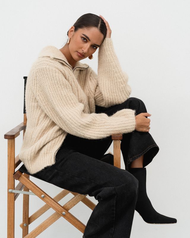 White Closet - Beige Zip Knit Jacket