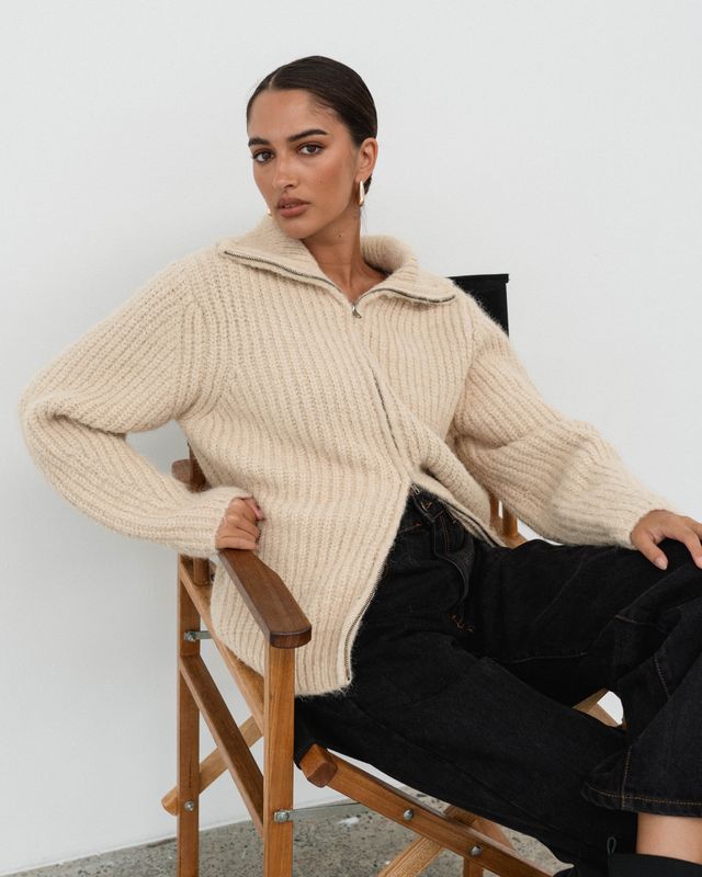 White Closet - Beige Zip Knit Jacket